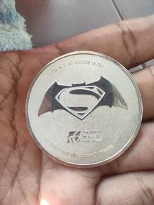 batman vs Superman coin