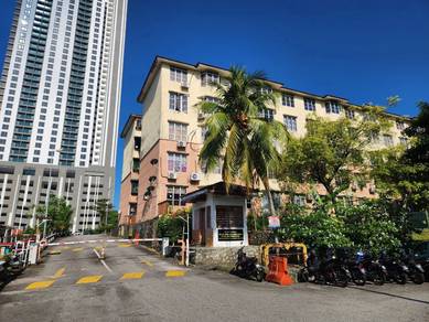 Apartment For Sale in Desa Temenggung