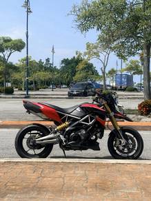 Aprilia Dorsoduro 1200
