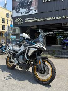 CFMOTO 700MT