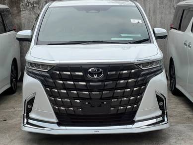 Toyota Alphard Z in Ampang Hilir, KUL
