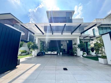 Semi-Detached House For Sale in Alam Impian,SGR