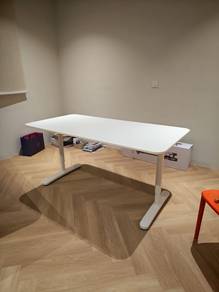 IKEA BEKANT Office Table 160x80cm (Like New)