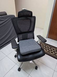 Ergonomic chair gaming chair