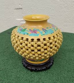 Y54R  Pasu Decorative Luminary Carved Lattice Vase