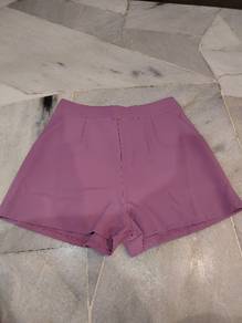 purple short pant