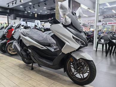 Honda Forza 250