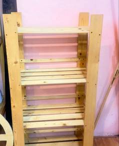 Almari pallet