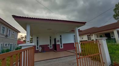 Bungalow House For Sale in Mantin,NSN