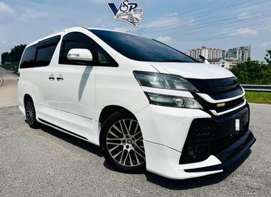 Toyota Vellfire Z PLATINUM SELECTION in Seri Kembangan, SGR