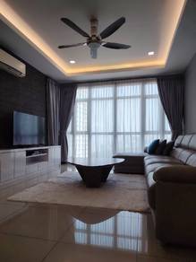 Condominium For Rent in The Peak Residences