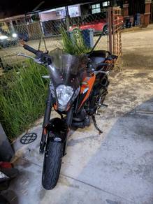 KTM 390 Duke