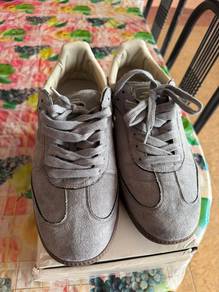 kasut dr cardin 11uk grey/cream