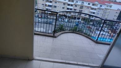 Apartment For Rent in Golden Villa