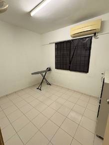Room in Sentul, KUL