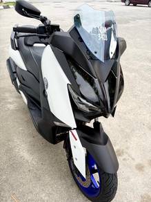 Yamaha XMAX