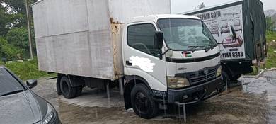 hino300