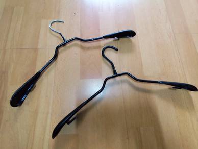 156 Btg Hanger Besi Berkualiti ( Clearance )