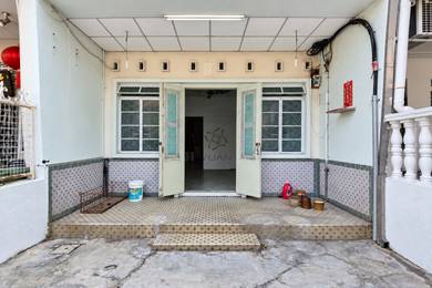Terraced House For Sale in Georgetown,PNG