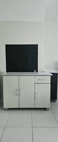 Kitchen cabinet