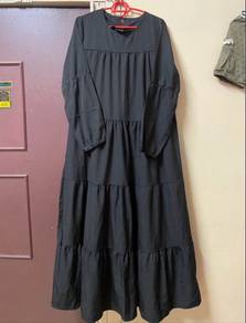 Dress Hitam