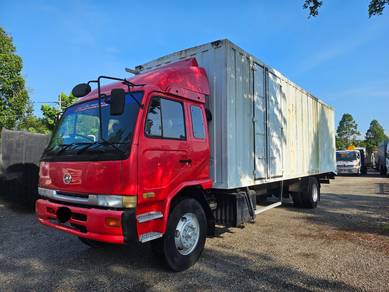 Nissan UD | Corrugated | Green Enjin | 17500KGS