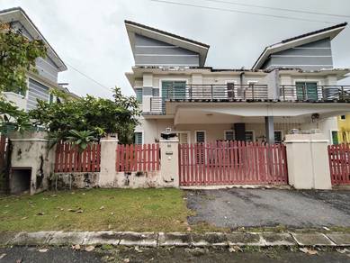 Semi-Detached House For Sale in Gopeng,PRK