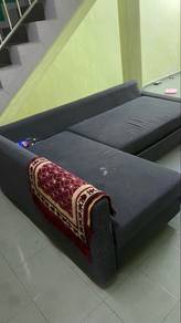 Sofa L atau sofa terpakai untuk dijual