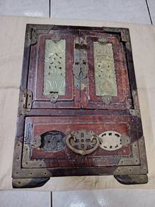 old jewellery box
