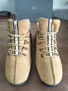 Kasut Timberland Untuk Dijual