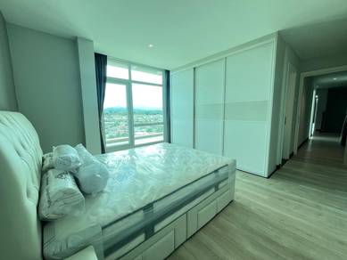 Condominium For Rent in D'Golden Gate