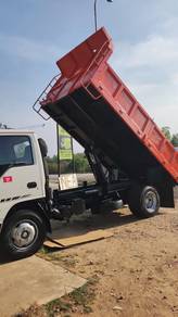 Lori Isuzu n series tiesel hijau tahun 2015 1 owne