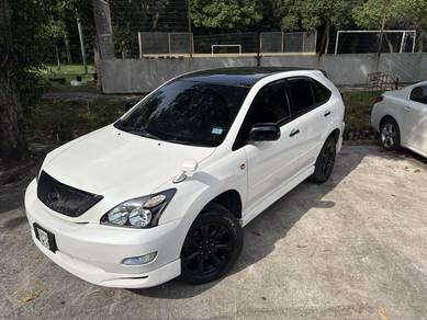 Toyota Harrier 240G in Kota Damansara, SGR
