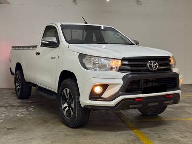 Toyota Hilux MT in Bukit Jalil, KUL