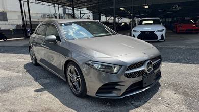 Mercedes Benz A180 A180 STYLE HATCHBACK in Ampang, KUL