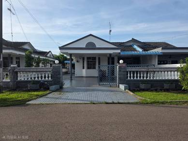 Semi-Detached House For Sale in Kluang,JHR