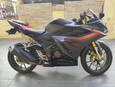 Honda CBR150R