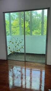 Condominium For Sale in Seri Borneo Kondominium