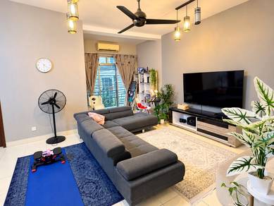 Condominium For Sale in Villa Park