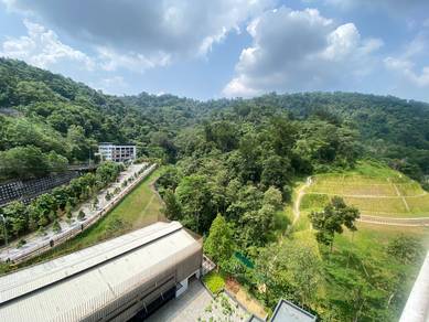 Condominium For Sale in The Veo
