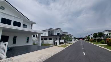 Semi-Detached House For Rent in Batu Kawan,PNG