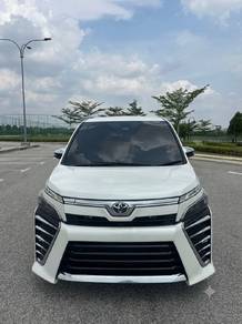 Toyota Voxy S-Z in Puncak Alam, SGR
