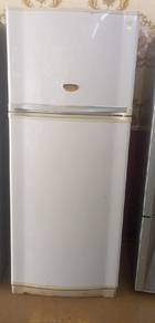 sharp 2 pintu