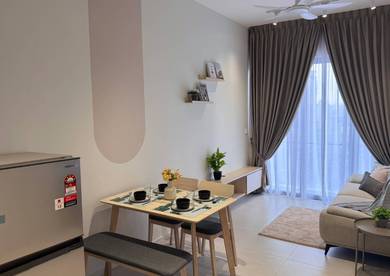 Service Residence For Sale in Third Avenue