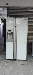 Hitachi 2pintu peti ais sejuk 584L auto ice maker
