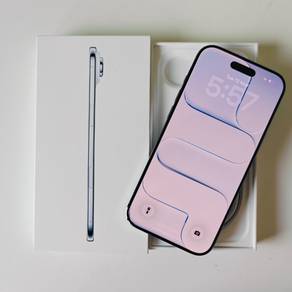 iPhone Air 5G 256GB Sky Blue LIKE NEW