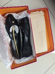 Almost New Tory Burch CAP-TOE BALLET