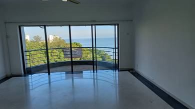 Condominium For Sale in Seaview Garden