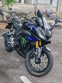 Yamaha R15