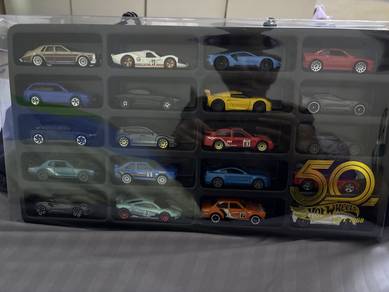 Hotwheels 20 Real Car Collection + Display Box